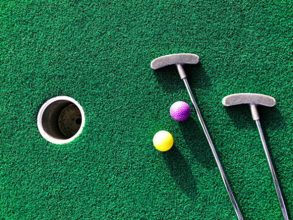 Men's Club - Family Mini Golf Event